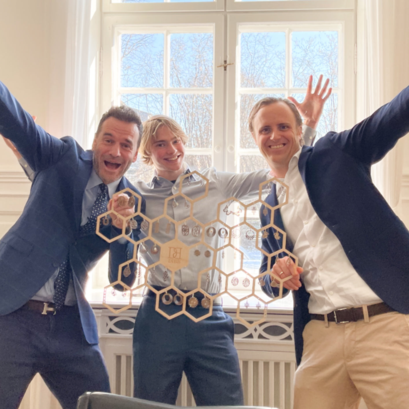 DIBB Design - Yngste deltager i Løvens Hule lander to investeringer 2021